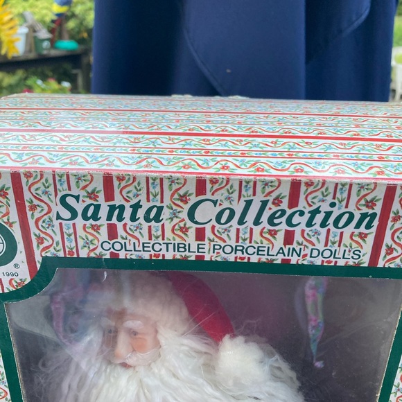 Vintage Brinn's 1990 collectible Santa doll - Picture 4 of 9